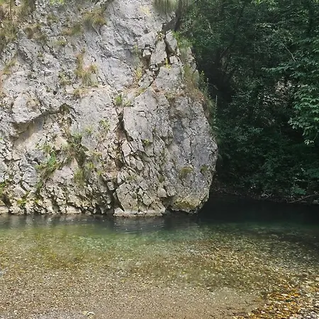 Doksas Deguric 公寓 *