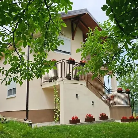 Doksas Deguric 公寓 Belic